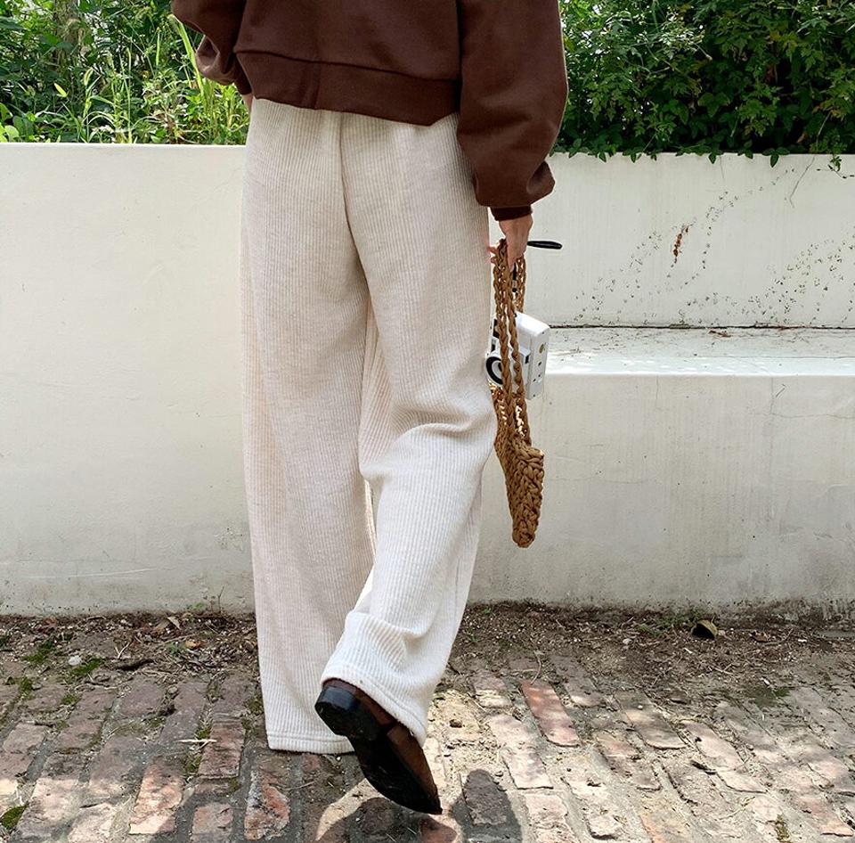 センタープレスリブワイドパンツ・全3色・t62817 レディース 【pt】韓国ファッション ボトムス ロング ロングパンツ センタープレス リブ ワイドパンツ ワイド ポケット シンプル デイリー 足長 美脚 フェミニン 秋 春