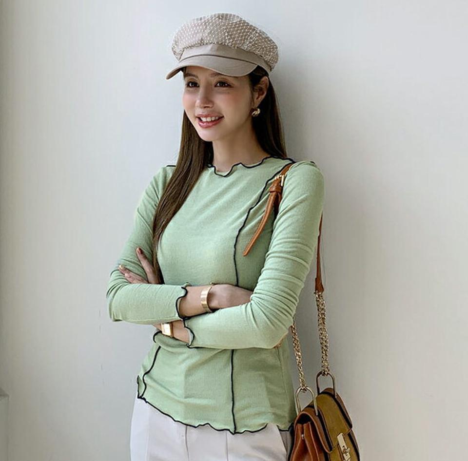メロウ配色ラインTシャツ・全4色・t70165 レディース 【tops】 トップス Tシャツ 長袖 メロウ 配色 ラウンドネック スリム フィット タイト ベーシック デイリー 細身 フェミニン クリスマス 春 秋 韓国ファッション ハイホリHIHOLLI