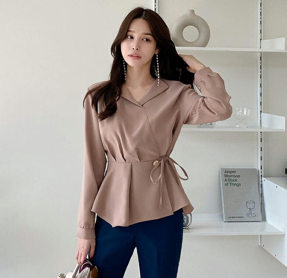 【15%OFF】ラップ風リボンカラーブラウス・全4色・t70171 レディース 【bl】 トップス ブラウス 長袖 大人 ユニーク リボン ラップ風 フェミニン カジュアル オープンカラーネック 上品 春 秋 韓国ファッション ハイホリHIHOLLI blセール