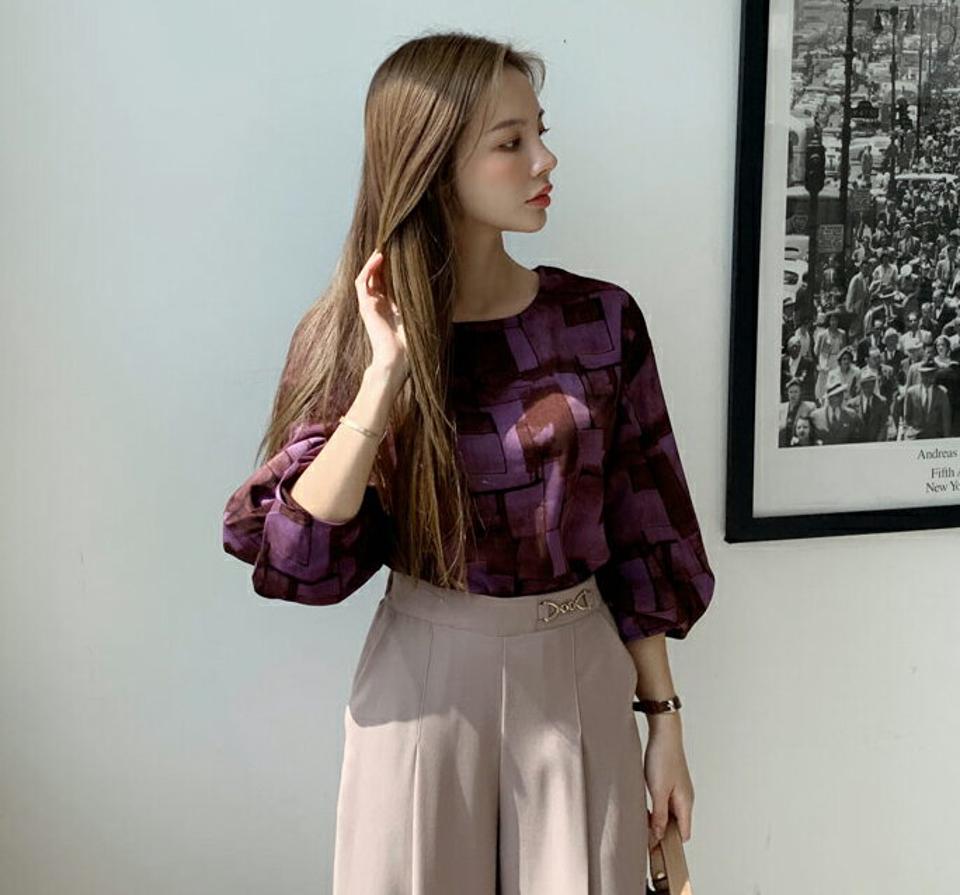 即日配送【只今30%OFF】タックスリーブパターンブラウス・全2色・t70168 レディース 【bl】 トップス ブラウス 長袖 大人 ユニーク スクエア パターン ラウンドネック フェミニン カジュアル 春 秋 韓国ファッション ハイホリHIHOLLI