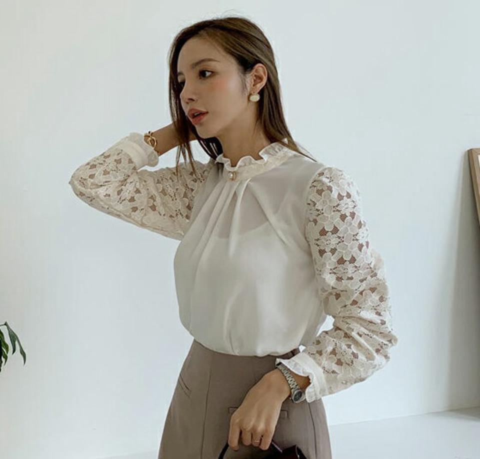 【タイム特価】フリルレーススリーブブラウス・全3色・t70169 レディース 【bl】 トップス ブラウス 長袖 大人 ハーフネック レーススリーブ 異素材 フリル パール レース ユニーク フェミニン カジュアル 春 秋 韓国ファッション ハイホリHIHOLLI 【TS】セール