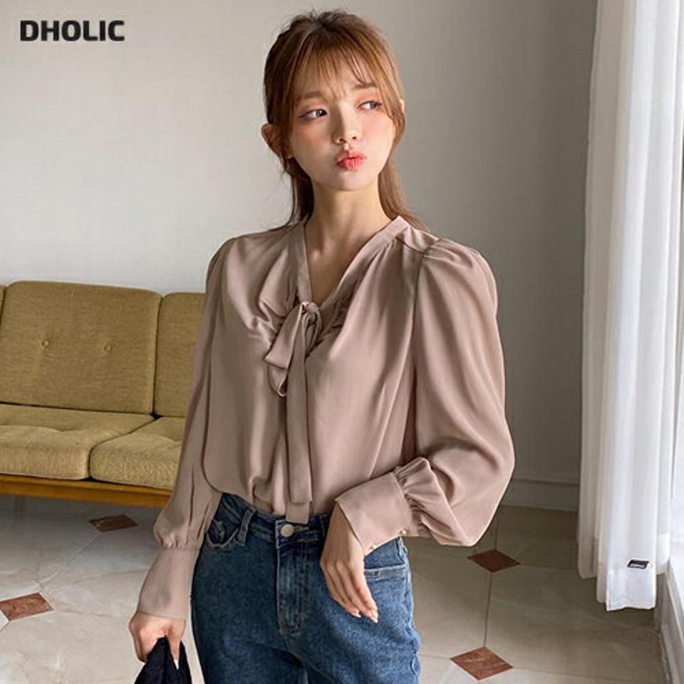 ネックリボンパフスリーブブラウス・全3色・t65133 レディース 【bl】韓国ファッション トップス ブラウス 長袖 ネックリボン ボタン ギャザー パフスリーブ シンプル フェミニン 無地 上品 体型カバー 細身 ガーリー カジュアル 春 秋 NIJU