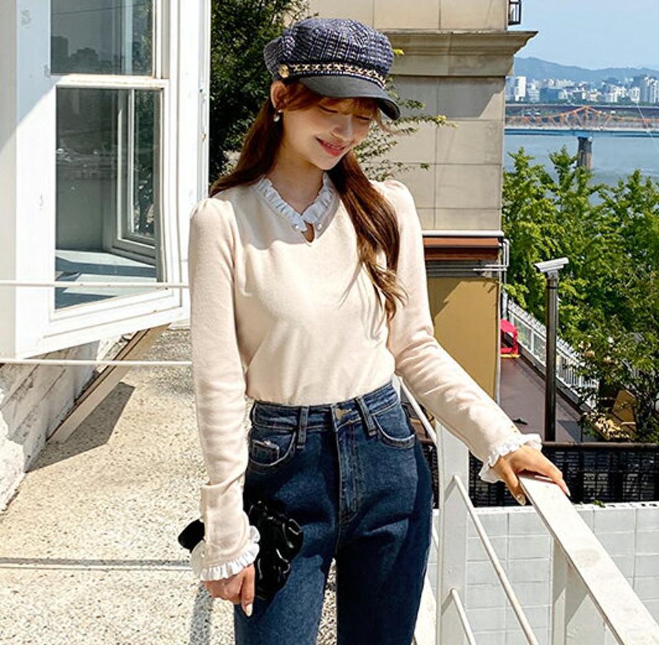 フェイクパールフリルブラウス・全3色・t65130 レディース 【bl】韓国ファッション トップス ブラウス 長袖 スリットネック パール調 シンプル フリル フェミニン 無地 上品 ガーリー カジュアル 春 秋 NIJU