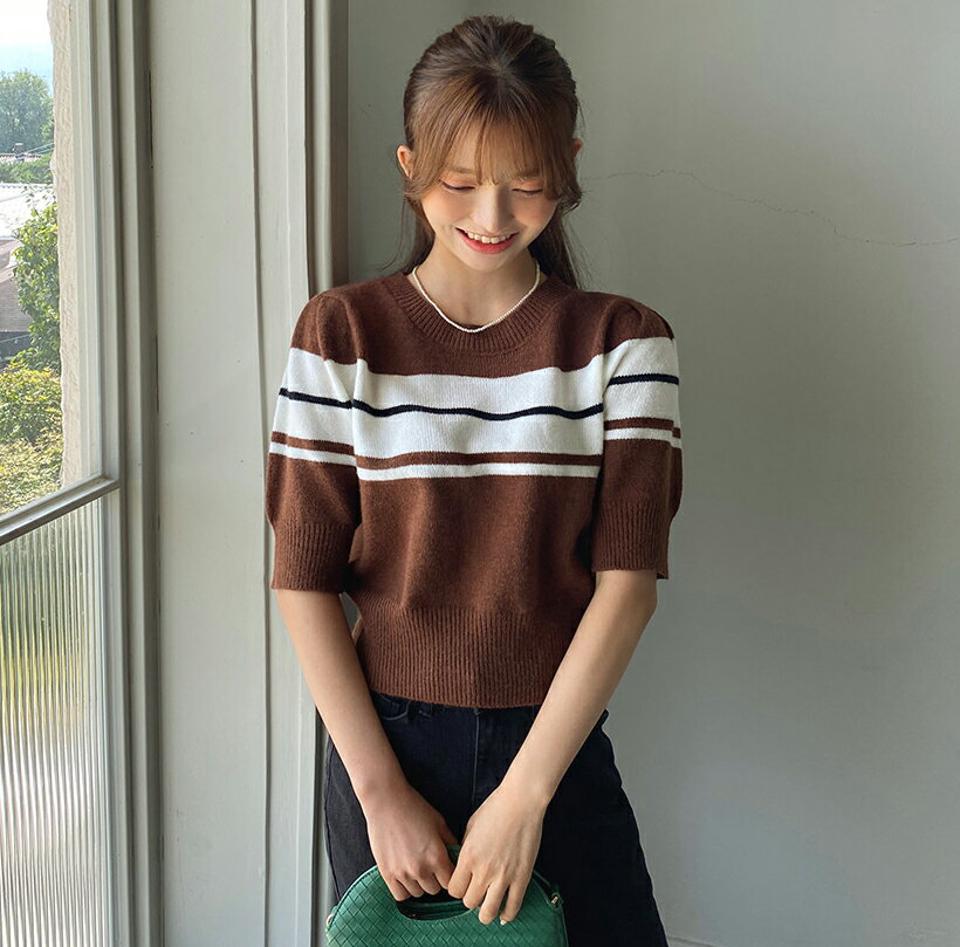 ボーダー半袖パフニット・全3色・t65138 レディース 【tops】韓国 ファッション トップス ニット 半袖 ラウンドネック ボーダー パフスリーブ デイリー 細身 カジュアル 体型カーバー ガーリー ゆったり 楽ちん フェミニン 春 秋 NIJU