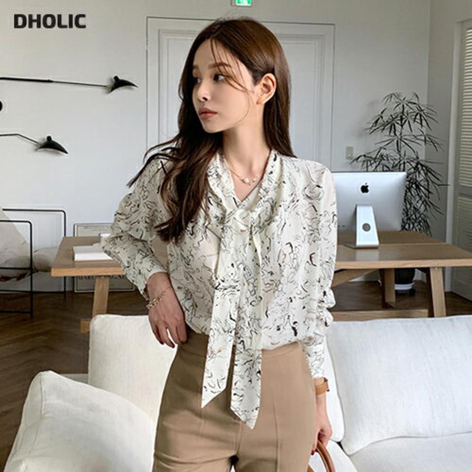 即日配送 リボンパターンブラウス・全2色・b00329 レディース 【bl】 トップス ブラウス 長袖 シック リップネック リボン 大人 スカーフ ユニーク フェミニン 上品 春 秋 韓国ファッション ハイホリHIHOLLI