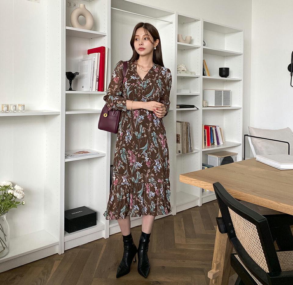 【10%OFF】ベルト付Vネックフラワーワンピース・全2色・b00350 レディース 【ops】 ワンピース ロングワンピース フラワー 花柄 長袖 体型カバー リンクル フェミニン Vネック デコルテ 春 秋 韓国ファッション ハイホリHIHOLLI 春セール