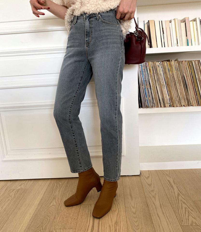 グレーデニムパンツ・全1色・t00348 レディース 【pt】 ボトムス ロング ロングパンツ ベーシック デニムパンツ デニム 体型カバー 足長 着痩せ スリム ストレート 春 秋 韓国ファッション ハイホリHIHOLLI