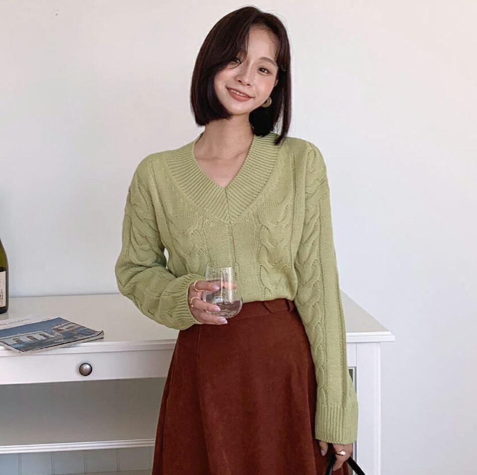【10%OFF】Vネックケーブルニット・全6色・t58151 レディース 【tops】韓国ファッション トップス ニット 年上 大人 長袖 Vネック ケーブル編み ワイド ベーシック カラーニット シンプル ルーズ ガーリー 体型カーバー フェミニン 上品 無地 秋 春 旬セール