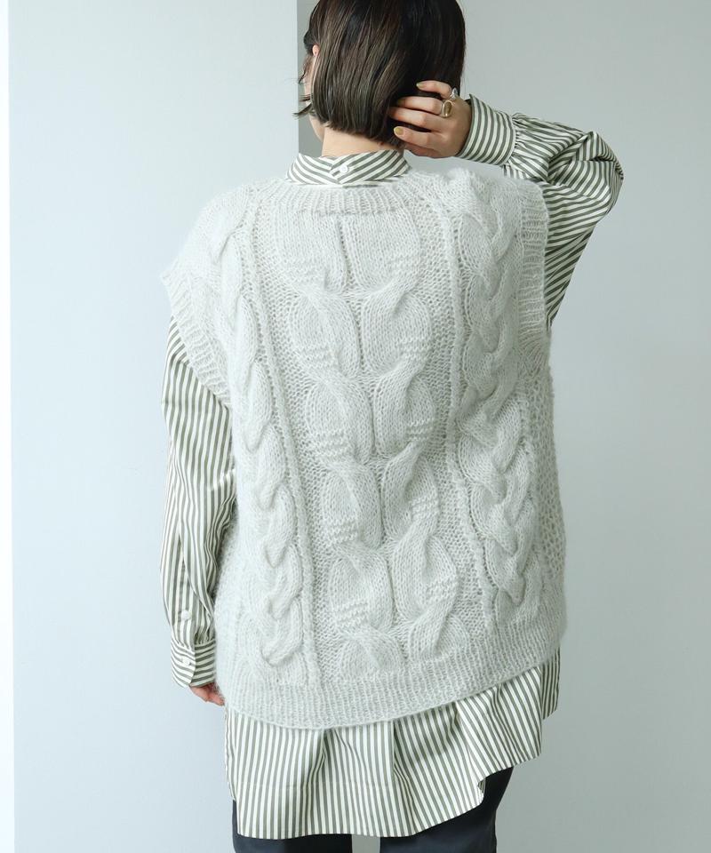 〇モヘヤケーブルハンドニットベスト（cardo fabrica）
