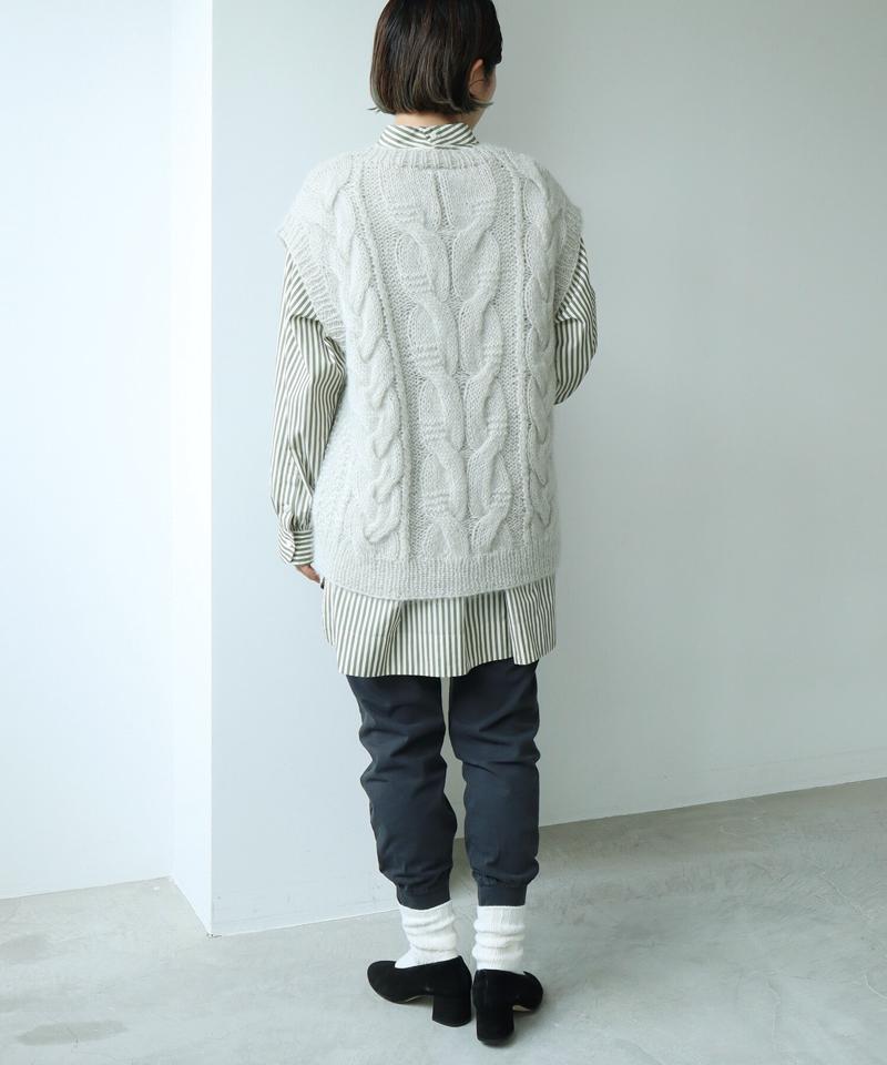 〇モヘヤケーブルハンドニットベスト（cardo fabrica）