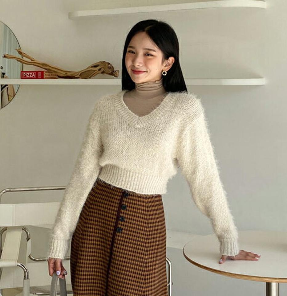 Vネッククロップドブークレニット・全5色・t00931 レディース 【tops】韓国ファッション トップス ニット 長袖 Vネック ブークレニット クロップド丈 デイリー ベーシック 細身 カジュアル 体型カバー ガーリー ゆったり 楽ちん 春 秋 NIJU