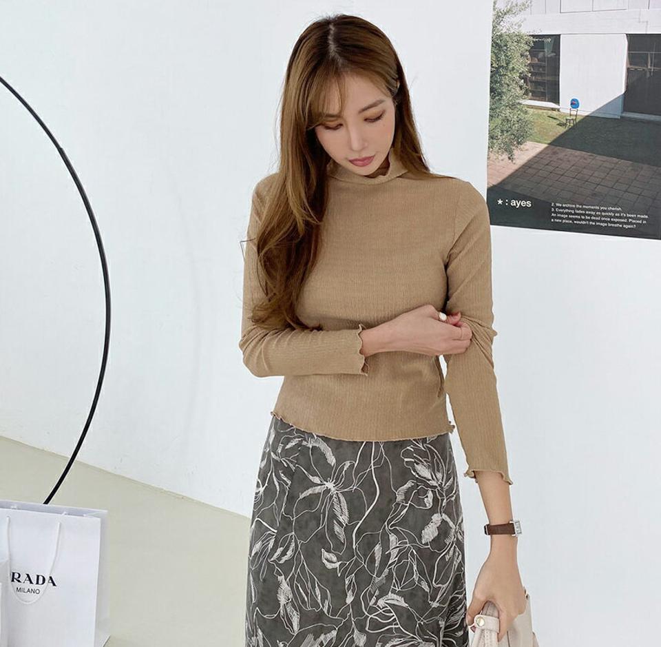 スカラップハイネックTシャツ・全4色・t70274 レディース 【tops】 トップス Tシャツ 長袖 スカラップ ハイネック リブ フィット スリム ベーシック デイリー 体型カバー 細身 フェミニン 春 秋 韓国ファッション ハイホリHIHOLLI