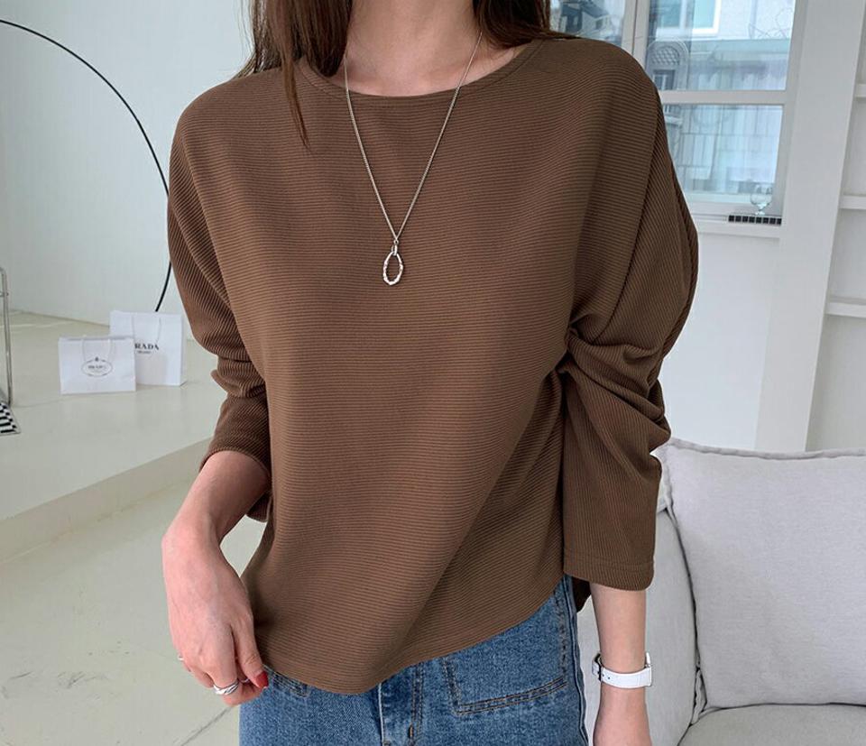 ドルマンプリーツTシャツ・全4色・t70275 レディース 【tops】 トップス Tシャツ 長袖 ドルマンスリーブ プリーツ ラウンドネック ルーズ ゆったり スリム ベーシック デイリー 体型カバー 細身 フェミニン 春 秋 韓国ファッション ハイホリHIHOLLI