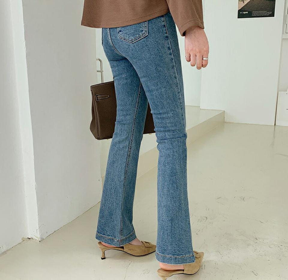 ポケットスリムフレアデニムパンツ・全1色・t70291 レディース 【pt】 ボトムス ロング ロングパンツ デニムパンツ デニム フレア ベーシック 体型カバー 足長 着痩せ スリム フィット 春 秋 韓国ファッション ハイホリHIHOLLI