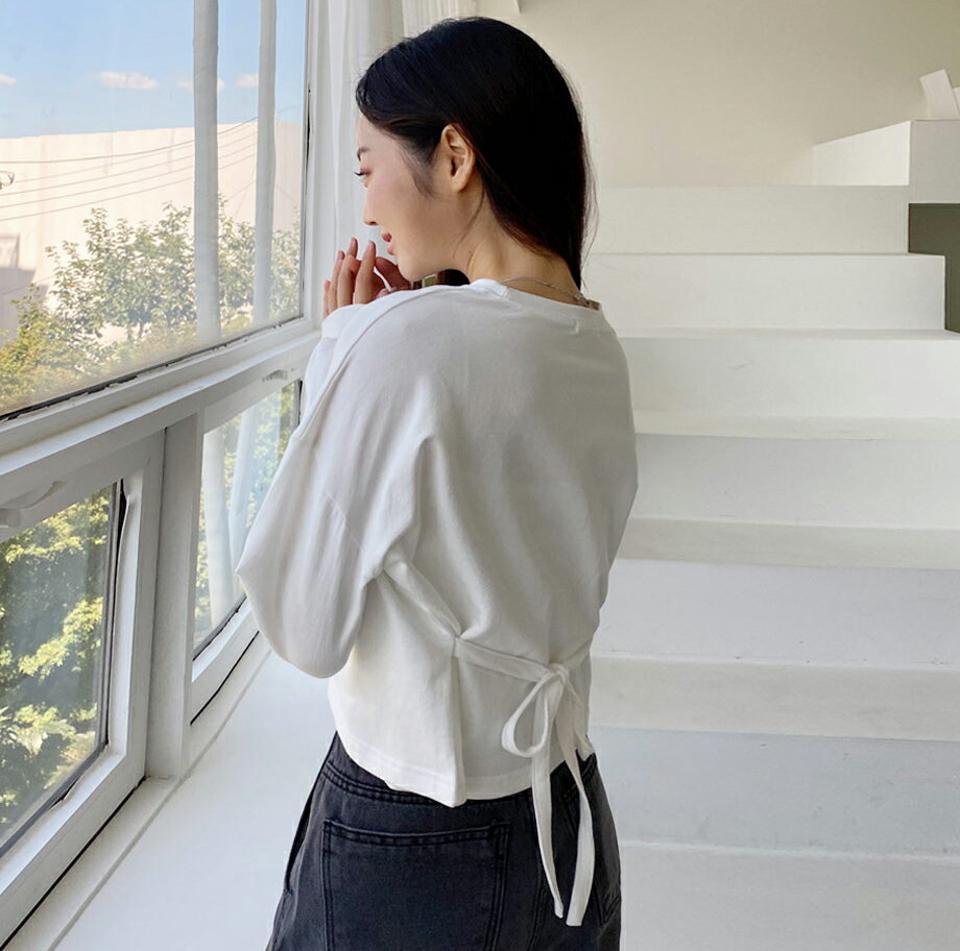 刺繍レタリングリボンクロップドTシャツ・全3色・b65514 レディース 【tops】韓国ファッション トップス Tシャツ 大人 長袖 ラウンドネック 刺繍 レタリング リボン クロップド丈 シンプル カジュアル インしない デイリー 秋 春