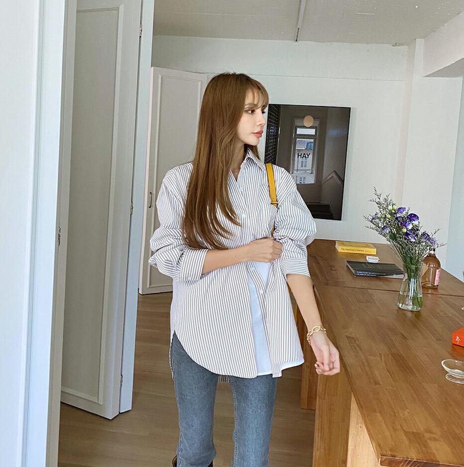 レイヤード風ストライプシャツ・全2色・t70193 レディース 【bl】 トップス シャツ 長袖 ストライプ パターン カジュアル ロング ロングシャツ レイヤード風 大人 ユニーク フェミニン 上品 春 秋 韓国 ファッション ハイホリHIHOLLI