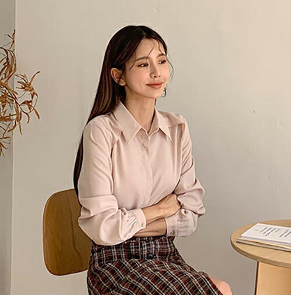 ショルダーディテールシャツブラウス・全4色・b62874 レディース 【bl】韓国ファッション トップス ブラウス 長袖 カラーネック 大人 ショルダー ディテール シャツブラウス 上品 ボタン シンプル フェミニン カジュアル ガーリー 秋 春