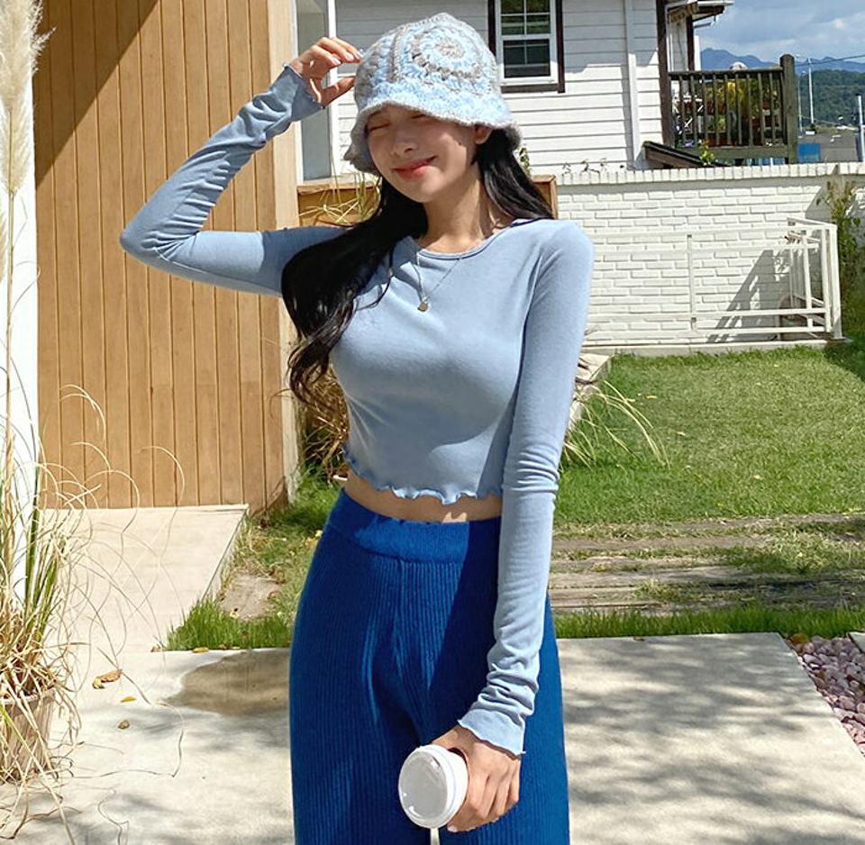 【今だけこの価格】ウェーブクロップドスリムTシャツ・全8色・t65189 レディース 【tops】韓国ファッション トップス Tシャツ 長袖 ラウンドネック ウェーブ クロップド丈 スリム フェミニン シンプル ガーリー カジュアル 無地 楽ちん 春 秋 NIJU セール