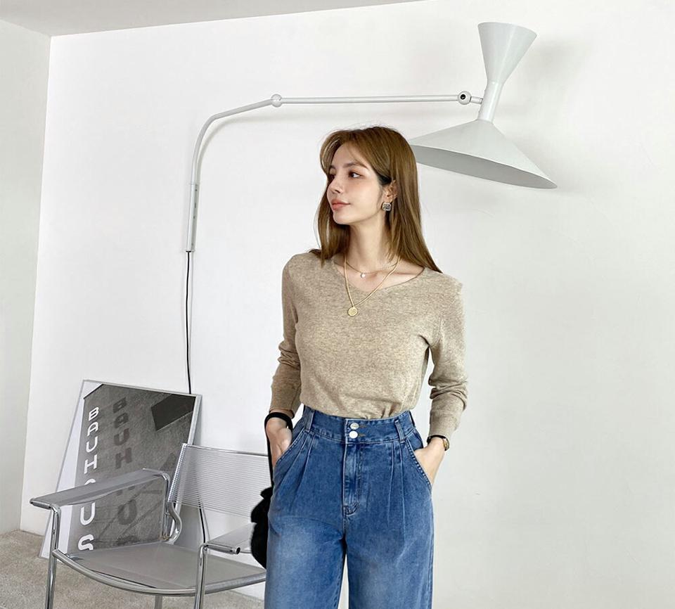 Vネックニット・全4色・t70241 レディース 【tops】 トップス ニット 長袖 Vネック ユニーク デコルテ スリム ゆったり ルーズ やわらかい 体型カバー 上品 冬 春 秋 韓国ファッション ハイホリHIHOLLI