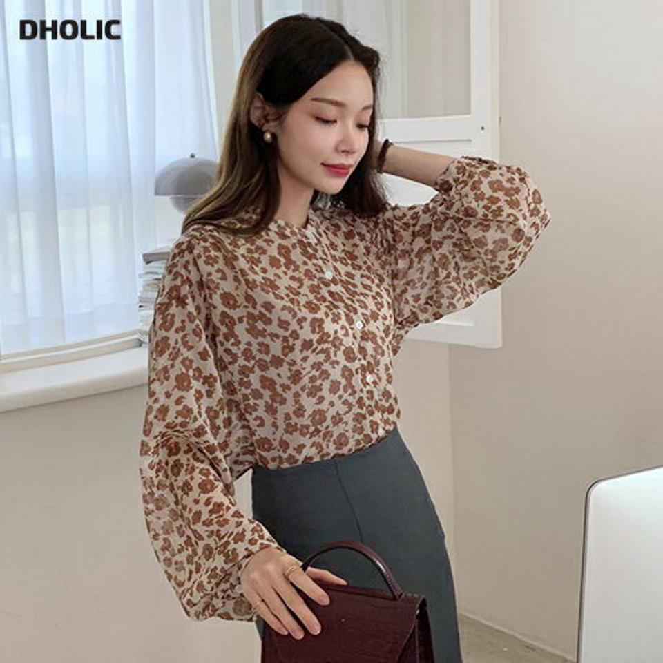シフォンフラワーブラウス・全2色・t70253 レディース 【bl】 トップス ブラウス 長袖 シフォン フラワー パターン 花柄 バンドカラー 大人 ユニーク フェミニン 上品 春 秋 韓国 ファッション ハイホリHIHOLLI