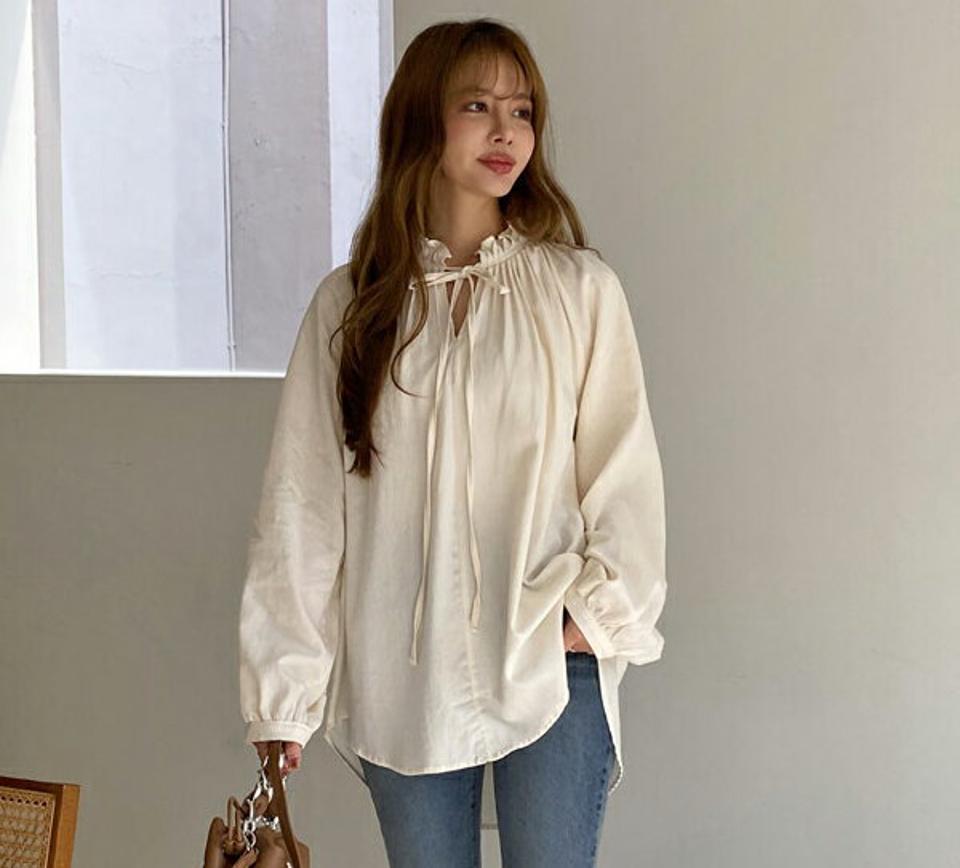 ストラップルーズブラウス・全3色・t00366 レディース 【bl】 トップス ブラウス 長袖 フリル ストラップ プリーツ コットン リボン 楽ちん カジュアル 大人 ユニーク フェミニン 上品 春 秋 韓国ファッション ハイホリHIHOLLI