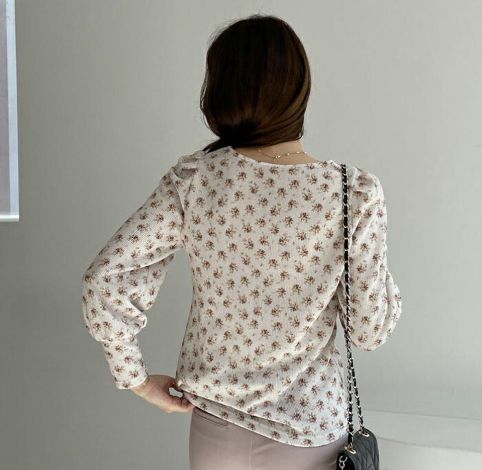 ミニフラワーブラウス・全3色・t00372 レディース 【bl】 トップス ブラウス 長袖 ビンテージ 花柄 フラワー ハートネック カジュアル ガーリー デコルテ 大人 ユニーク フェミニン 上品 春 秋 韓国 ファッション ハイホリHIHOLLI