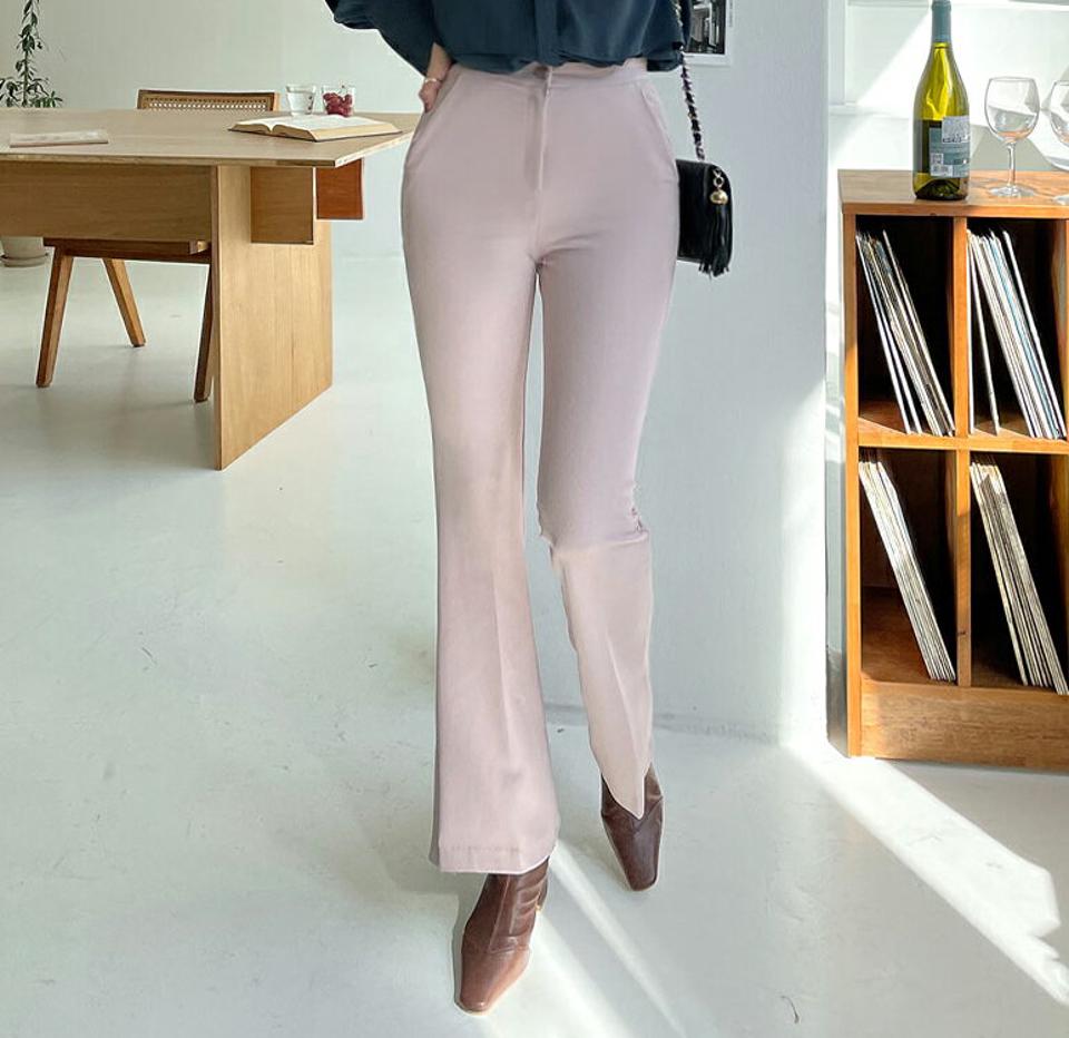 スリムフレアスリットスラックス・全2色・t00387 レディース 【pt】 ボトムス ロング ロングパンツ スラックス スリム フレア オフィスカジュアル ワイドパンツ ベーシック 体型カバー 足長 着痩せ 春 秋 韓国ファッション ハイホリHIHOLLI