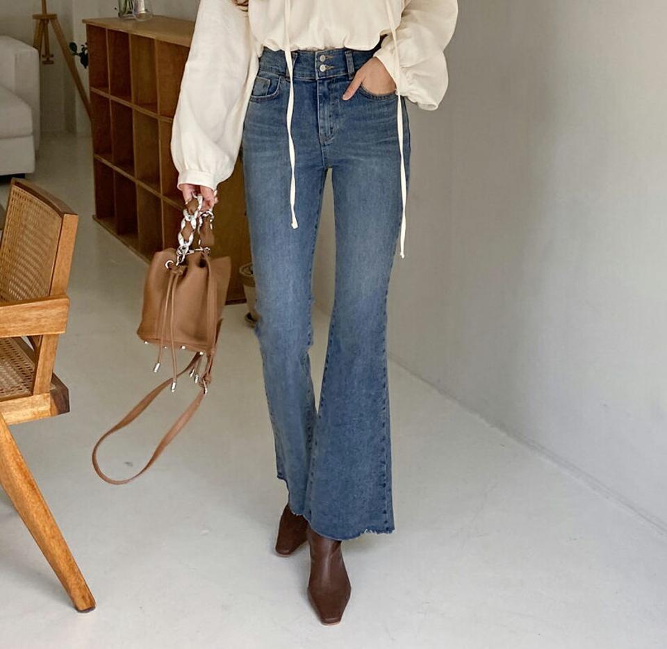 ツーボタンフレアデニムパンツ・全1色・t00389 レディース 【pt】 ボトムス ロング ロングパンツ デニムパンツ デニム ツーボタン フレア ハイウエスト ベーシック 体型カバー 足長 着痩せ 春 秋 韓国ファッション ハイホリHIHOLLI