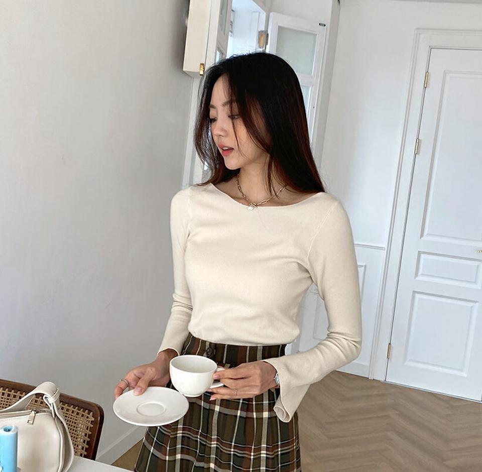 ボートネックスリットスリーブニット・全4色・b58179 レディース 【tops】韓国ファッション トップス ニット 大人 長袖 ボートネック スリット スリーブ カラーニット 無地 シンプル スリム ガーリー 体型カバー 細身 フェミニン 上品 秋 春