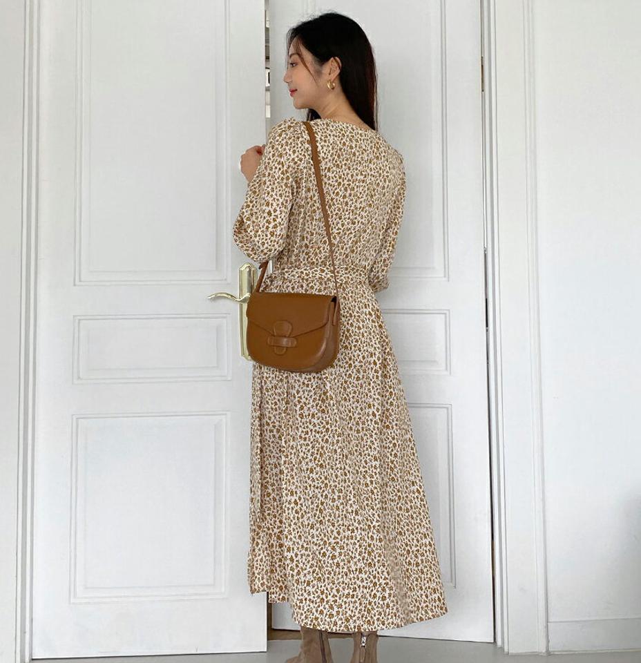ストラップ付花柄Vネックワンピース・全3色・b58220 レディース 【ops】韓国ファッション ワンピース ロングワンピース 長袖 Vネック ストラップ付 花柄 フラワー 大人 ギャザー ロング丈 シンプル ルーズ フェミニン 秋 春