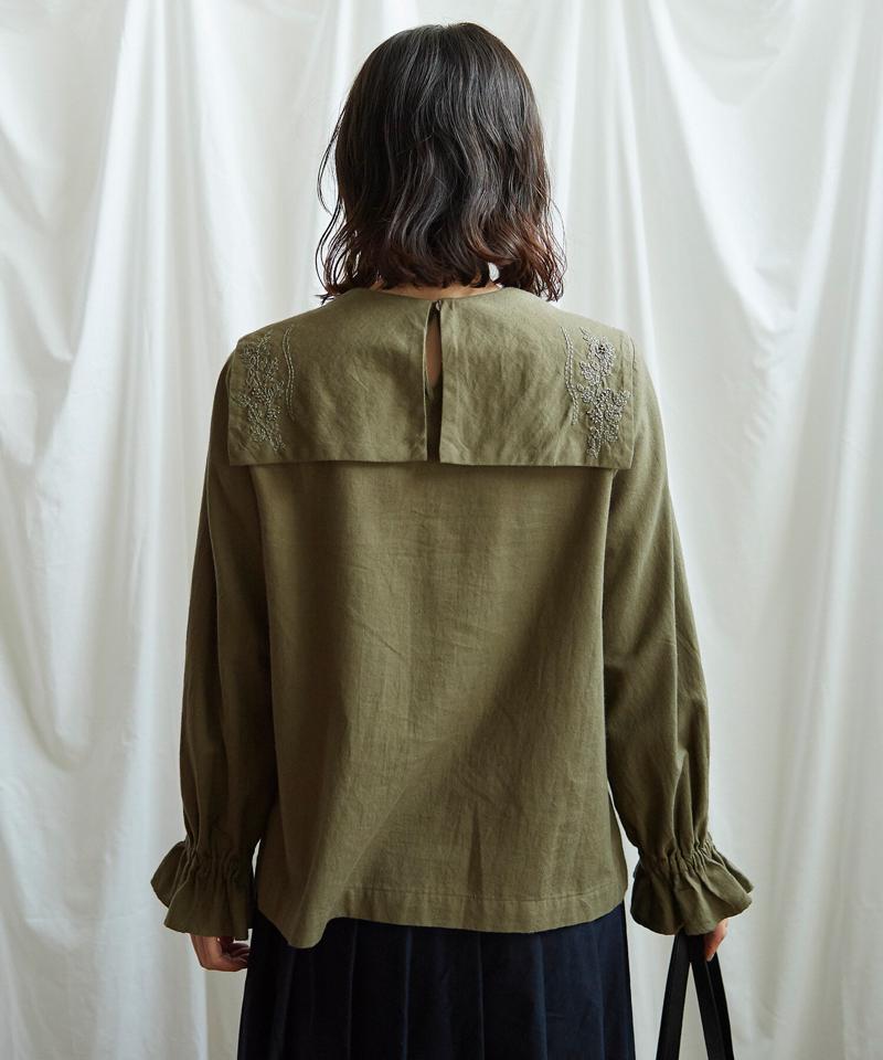 ○フラワーステッチ刺繍　セーラーブラウス（Lene non finito）