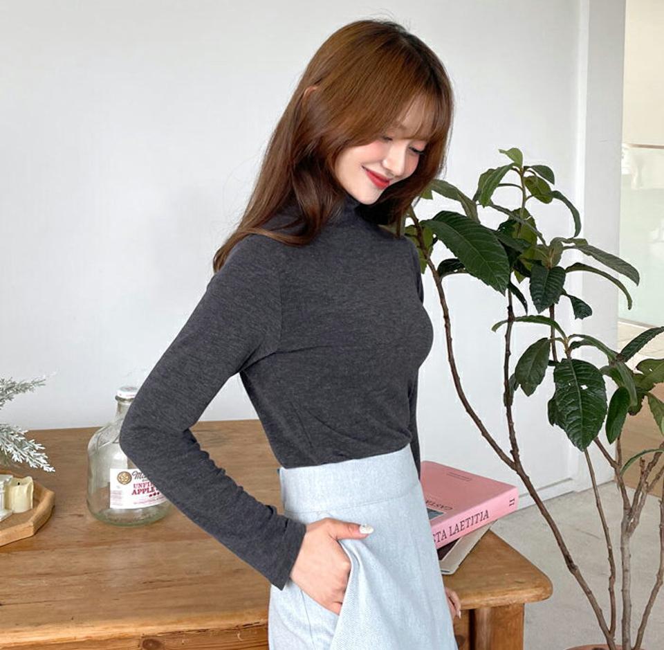 即日配送 タートルネックスリムTシャツ・全4色・t00989 レディース 【tops】韓国ファッション トップス Tシャツ 長袖 タートルネック スリム フェミニン 体型カバー シンプル ガーリー カジュアル ベーシック 無地 春 秋 NIJU