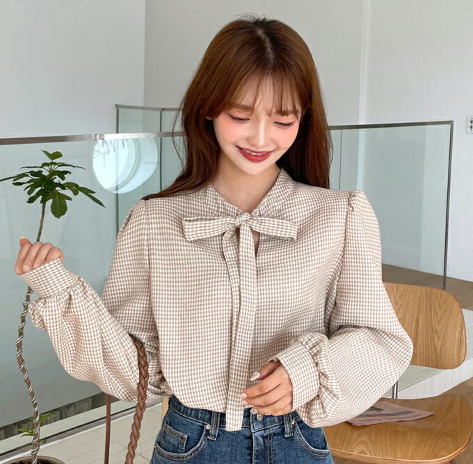 即日配送 ネックリボンハウンドトゥースブラウス・全3色・t01032 レディース 【bl】韓国ファッション トップス ブラウス 長袖 ネックリボン ハウンドトゥース チェック シンプル フェミニン スリム 上品 体型カバー 細身 ガーリー 秋 冬 NIJU