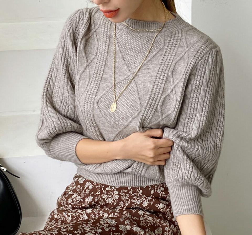ツイストパフニット・全3色・b00083 レディース 【tops】 トップス 長袖 ウール 8分丈 八分丈 パフスリーブ ツイスト ラウンドネック ルーズ ゆったり ベーシック フェミニン 体型カバー 上品 冬 春 秋 韓国ファッション ハイホリHIHOLLI