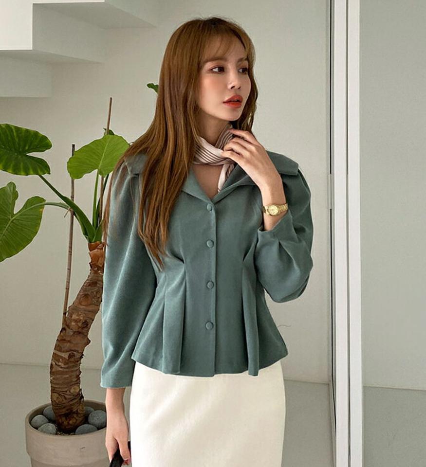 ビッグカラーピンタックブラウス・全2色・t00086 レディース 【bl】 トップス ブラウス 長袖 小顔 ビッグカラー セーラーカラー Vネック タック ボタン ベーシック カジュアル 大人 ユニーク フェミニン 春 秋 韓国 ファッション ハイホリHIHOLLI