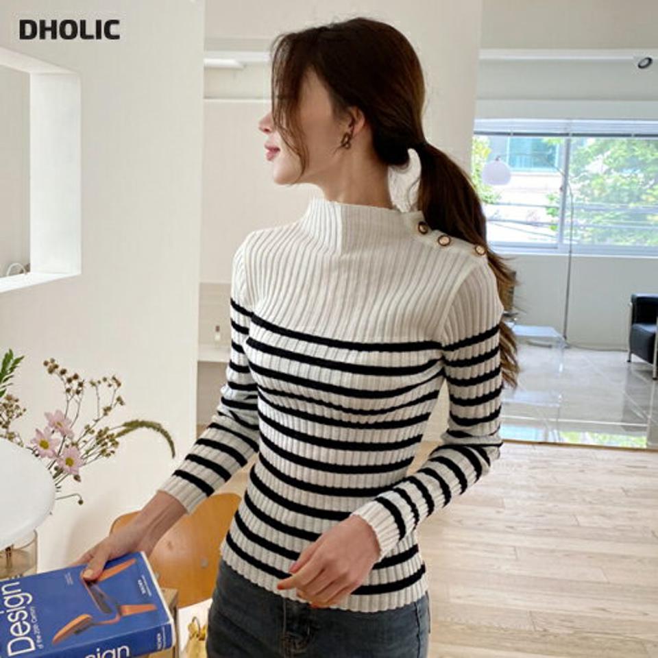 ≪人気商品再入荷≫ゴールドボタンボーダーニット・全2色・b70342 レディース 【tops】 トップス ニット 長袖 ゴールド ボタン ボーダーニット ボーダー ハーフネック 配色 スリム フェミニン 体型カバー 上品 冬 春 秋 韓国ファッション ハイホリHIHOLLI