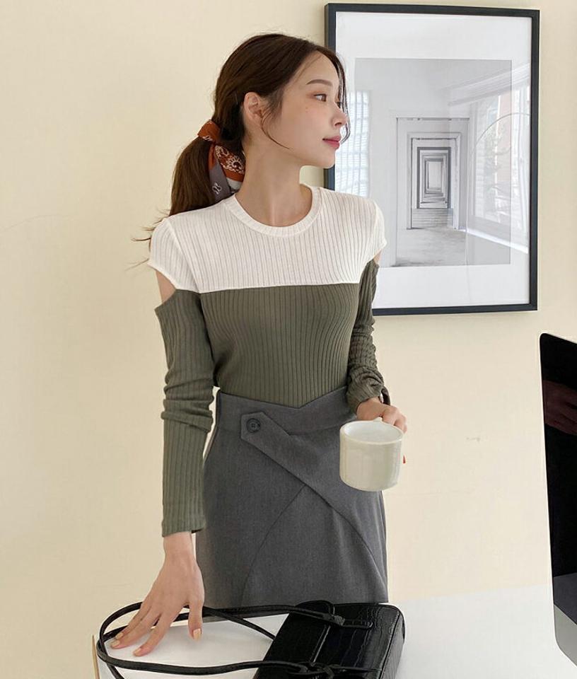 配色スリットスリーブニット・全4色・t70310 レディース 【tops】 トップス ニット 長袖 配色 スリット バイカラー スリットスリーブ スリム フィット フェミニン 体型カバー 上品 春 秋 韓国ファッション ハイホリHIHOLLI