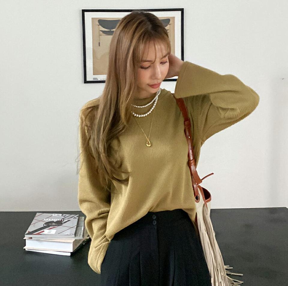 ワッフルラウンドネックニット・4全色・t70387 レディース 【tops】 トップス ニット 長袖 ワッフル ラウンドネック オーバーサイズ ルーズ カラーニット ゆったり フェミニン 体型カーバー 上品 冬 春 秋 韓国ファッション ハイホリHIHOLLI