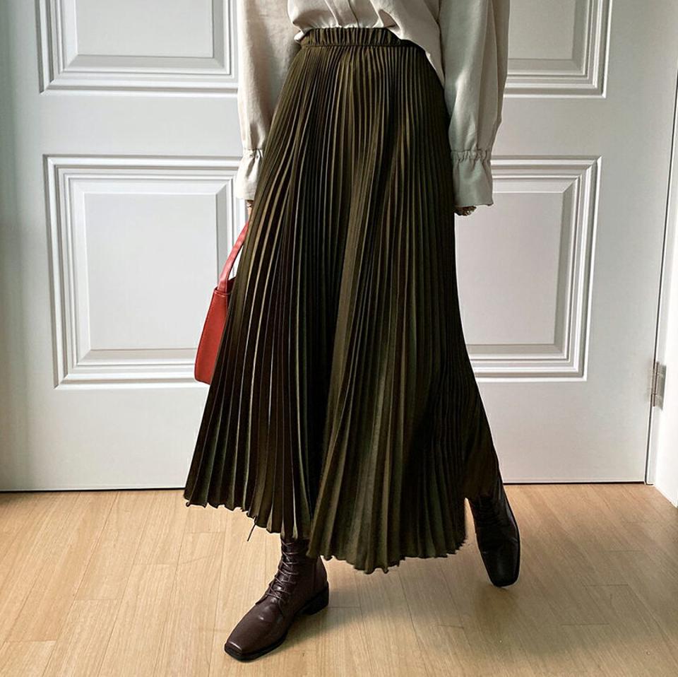 グロッシープリーツパンツ・全5色・b70408 レディース 【pt】 ボトムス ロング ロングパンツ 光沢 グロッシー プリーツ ワイド スリム カジュアル ベーシック 着痩せ 体型カバー カラーパンツ 春 秋 韓国ファッション ハイホリHIHOLLI