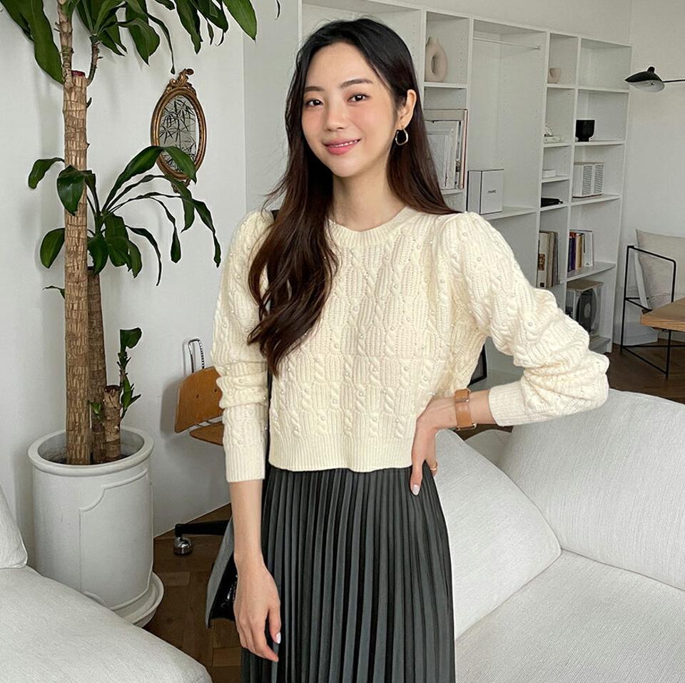 フェイクパールラウンドネックニット・全5色・t66022 レディース 【tops】韓国ファッション トップス ニット 大人 長袖 ラウンドネック フェイクパール ケーブル編み シンプル カジュアル 体型カバー フェミニン 上品 秋 春