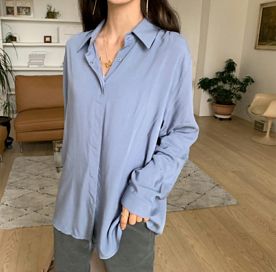 ショルダーギャザーブラウス・全4色・t66015 レディース 【bl】韓国ファッション トップス ブラウス 長袖 カラーネック ギャザー ショルダー ボタン 大人 上品 無地 ベーシック シンプル フェミニン カジュアル ガーリー 秋 春