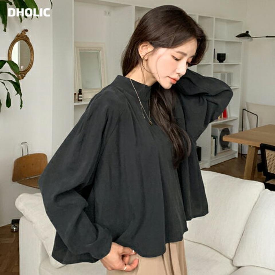 2WAYボタンブラウス・全2色・t66016 レディース 【bl】韓国ファッション トップス ブラウス 長袖 ハイネック 2WAY ボタン 大人 上品 ラグランスリーブ 無地 ベーシック シンプル フェミニン カジュアル 体型カバー ガーリー 秋 春