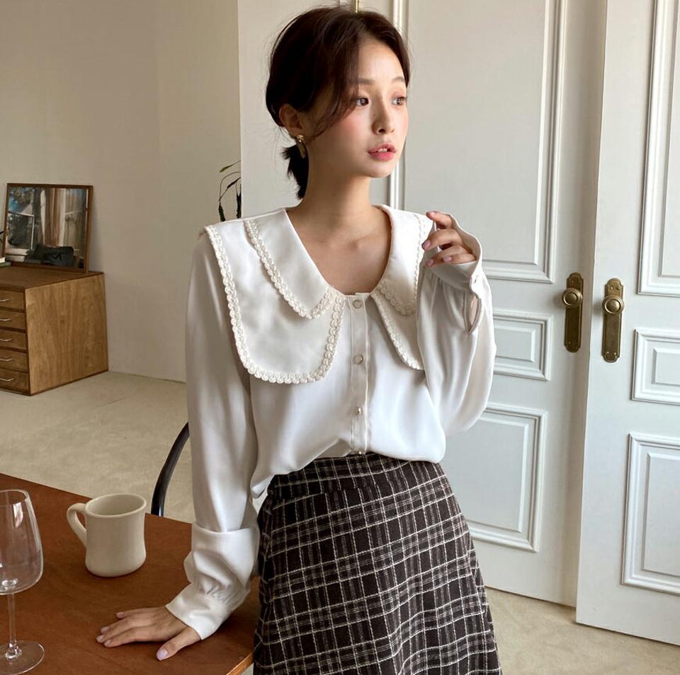 レースダブルカラーブラウス・全3色・t62893 レディース 【bl】韓国ファッション トップス ブラウス 長袖 レース ダブルカラー 大人 パフスリーブ 上品 ボタン カフス シンプル フェミニン カジュアル 体型カバー ガーリー 秋 春