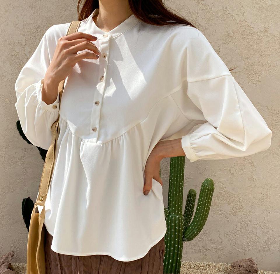 ドロップショルダーフレアブラウス・全2色・t65587 レディース 【bl】韓国ファッション トップス ブラウス 長袖 ドロップショルダー フレア 大人 上品 ボタン 無地 ベーシック シンプル フェミニン カジュアル 体型カバー ガーリー 秋 春