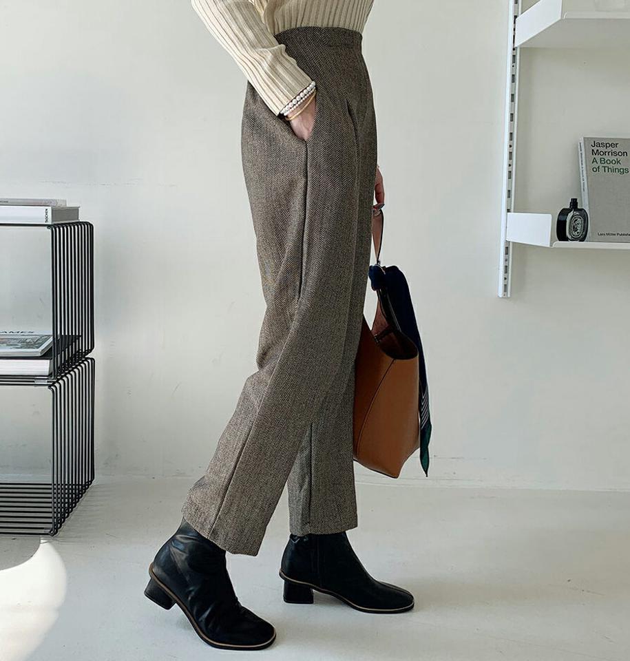 ヘリンボーンピンタックパンツ・全3色・t00426 レディース 【pt】 ボトムス ロング ロングパンツ ヘリンボーン ワイド ストレート 冬 カジュアル ベーシック 体型カバー 着痩せ 長足 春 秋 韓国ファッション ハイホリHIHOLLI