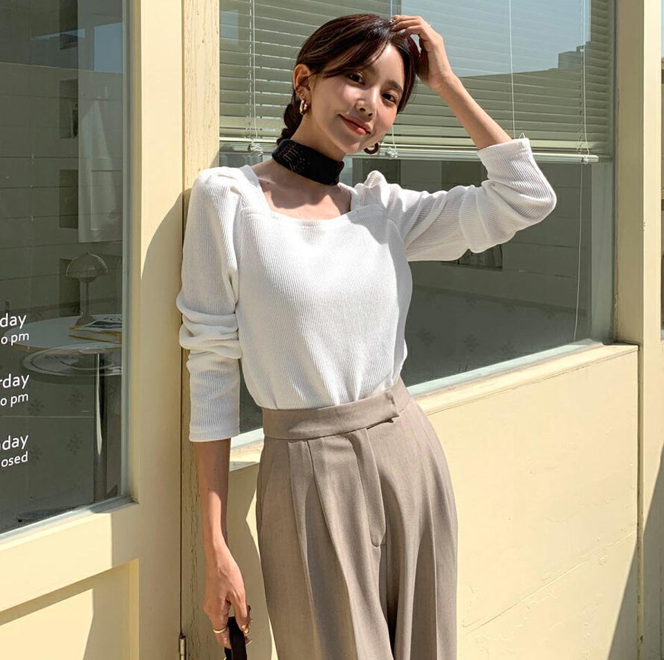 即日配送 スクエアネックパフTシャツ・全4色・t58254 レディース 【tops】韓国ファッション トップス Tシャツ 大人 長袖 スクエアネック パフ タック 無地 ベーシック シンプル カジュアル スリム 体型カバー 細身 フェミニン 上品 秋 春