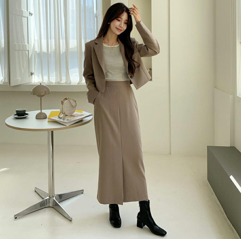 クロップドジャケット&IラインスカートSET・全3色・t58256 レディース 【jk】韓国ファッション アウター ジャケット スカート セット 長袖 クロップド丈 Iライン ハイウエスト ロングスカート シンプル 上品 フェミニン カジュアル デイリー 秋 春