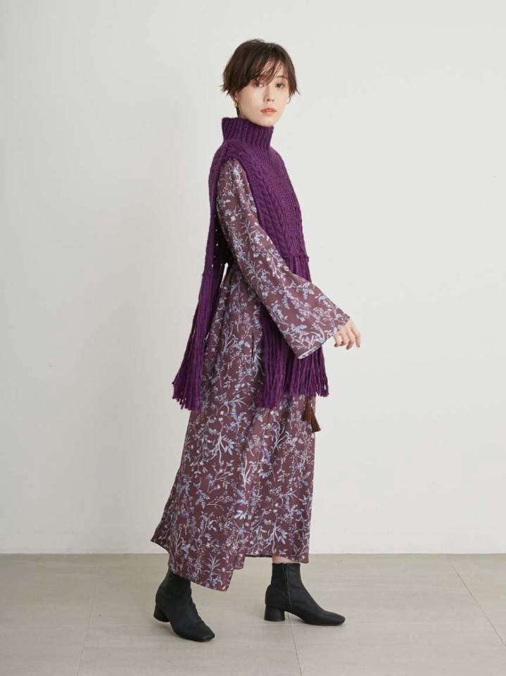 【emmi atelier】フリンジベスト