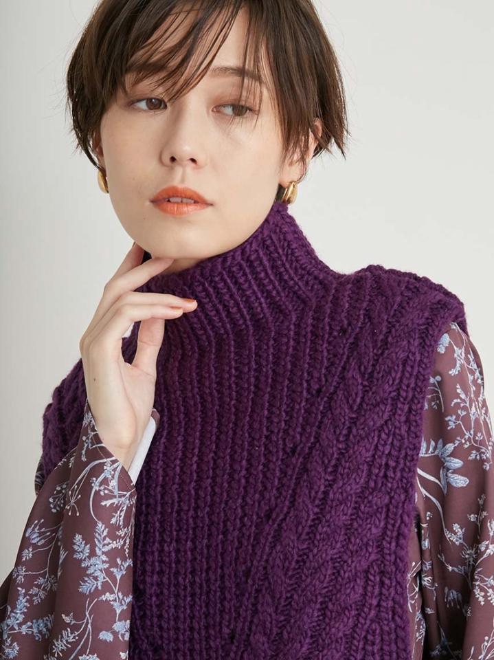 【emmi atelier】フリンジベスト