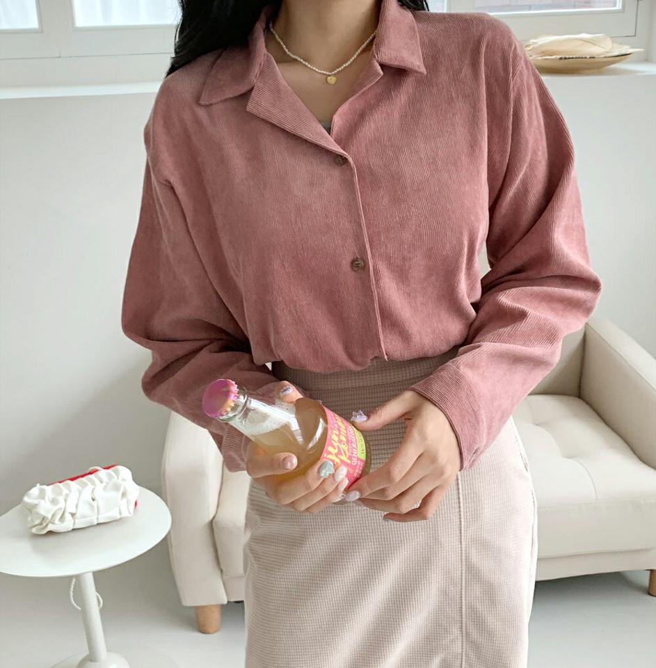 コーデュロイカラーブラウス・全4色・t01038 レディース 【bl】韓国ファッション トップス ブラウス 長袖 コーデュロイ カラー 無地 大人 アンバランス ボタン シンプル フェミニン ルーズ 上品 体型カバー 細身 ガーリー 春 秋 NIJU